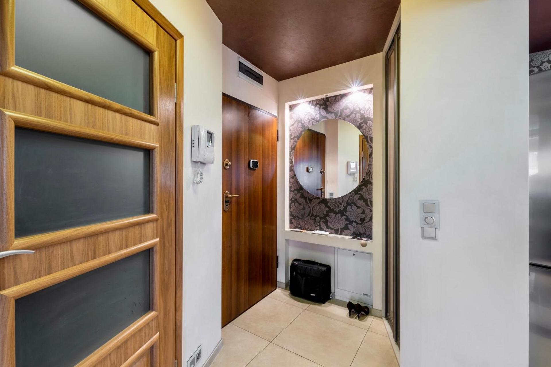 Apartament Rondo Verona - Free, Secure Parking For Guests Wrocław Eksteriør billede